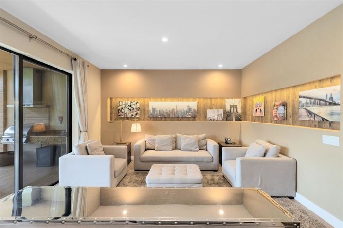 Image No.9-3 Bed Townhouse for sale