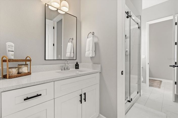 Image No.13-3 Bed House for sale