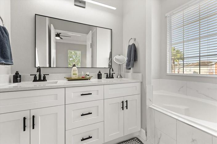 Image No.20-3 Bed House for sale