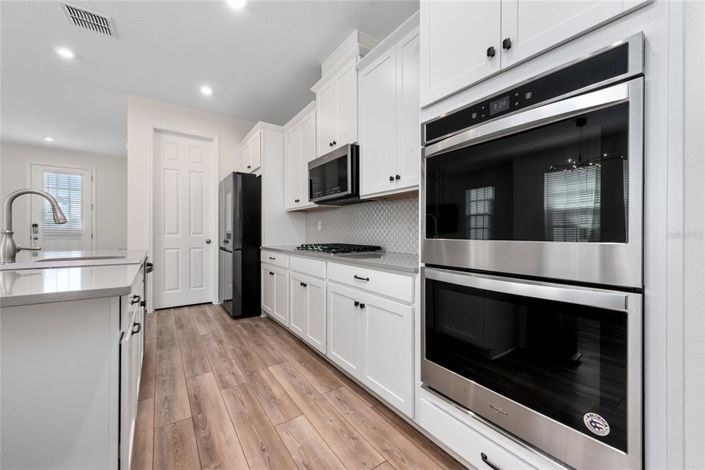 Image No.9-3 Bed Townhouse for sale