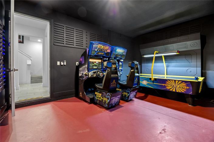 Image No.27-13 Bed House for sale