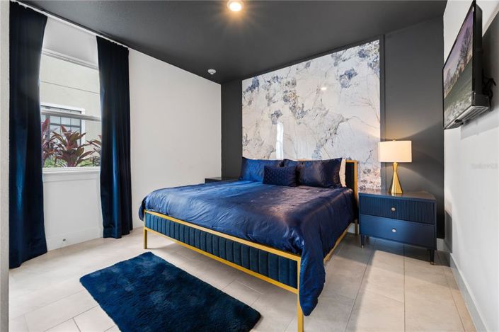 Image No.32-13 Bed House for sale