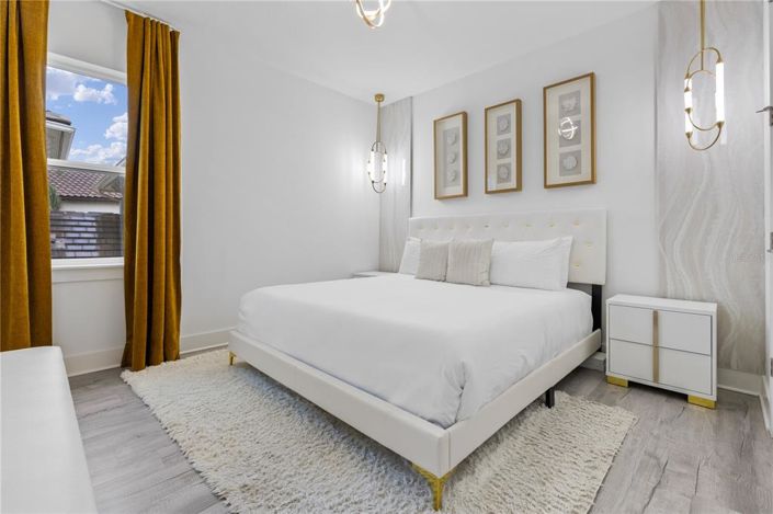 Image No.37-13 Bed House for sale