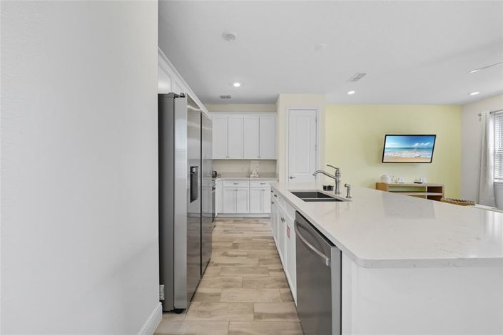 Image No.11-4 Bed Townhouse for sale