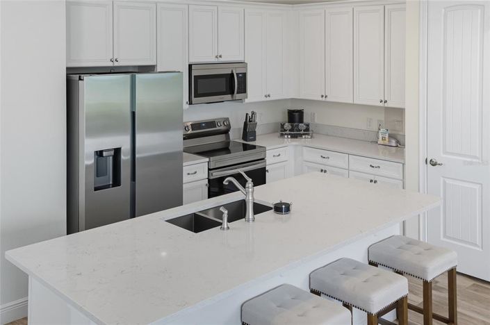 Image No.12-4 Bed Townhouse for sale