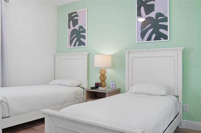 Image No.30-4 Bed Townhouse for sale