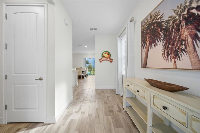 Image No.5-4 Bed Townhouse for sale