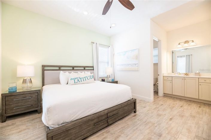 Image No.10-2 Bed House for sale