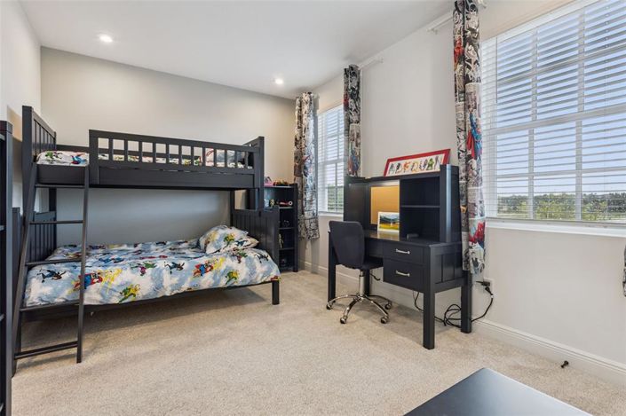 Image No.26-3 Bed Townhouse for sale