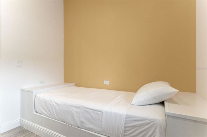 Image No.20-3 Bed House for sale