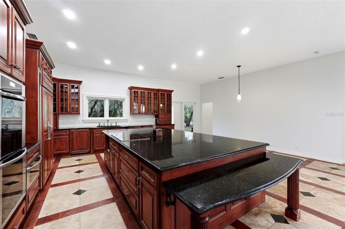 Image No.20-3 Bed House for sale