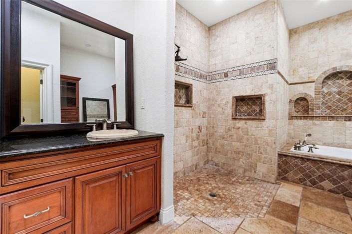 Image No.42-3 Bed House for sale