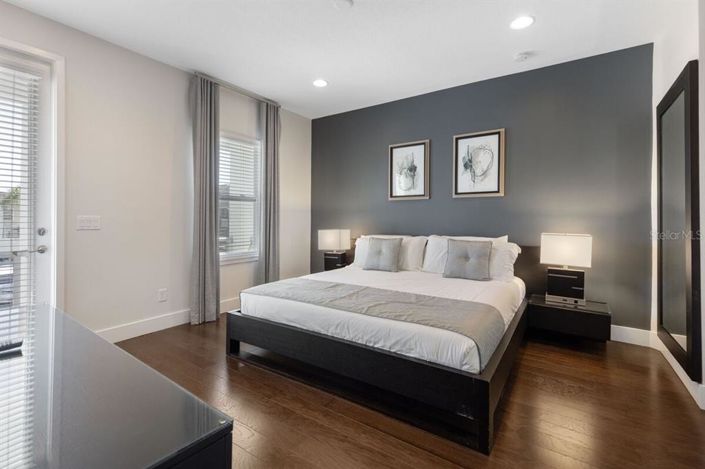 Image No.15-6 Bed House for sale