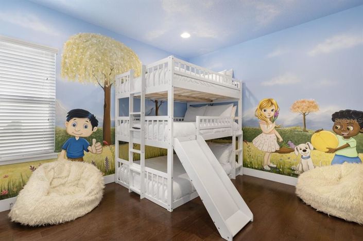 Image No.19-6 Bed House for sale