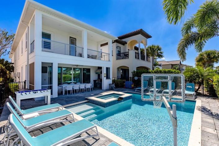 Image No.36-6 Bed House for sale