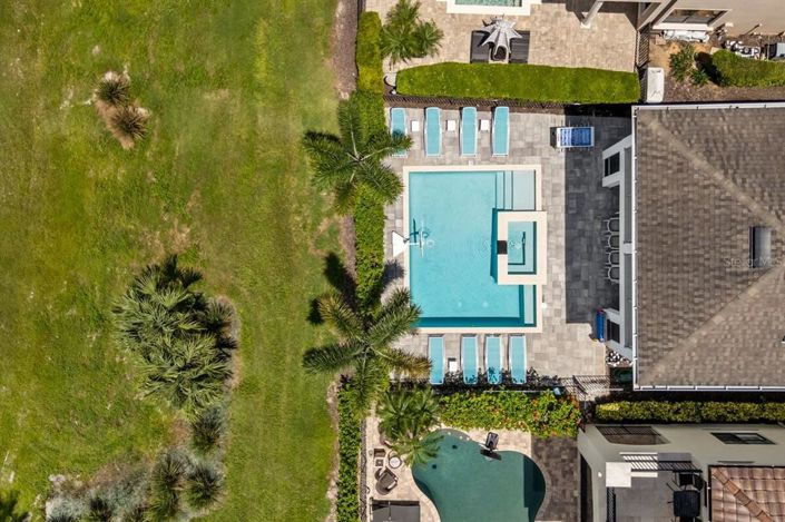 Image No.37-6 Bed House for sale