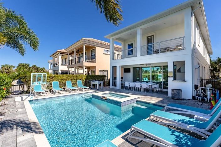 Image No.40-6 Bed House for sale