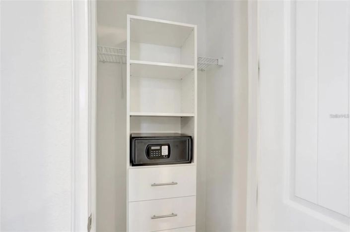 Image No.22-4 Bed House for sale