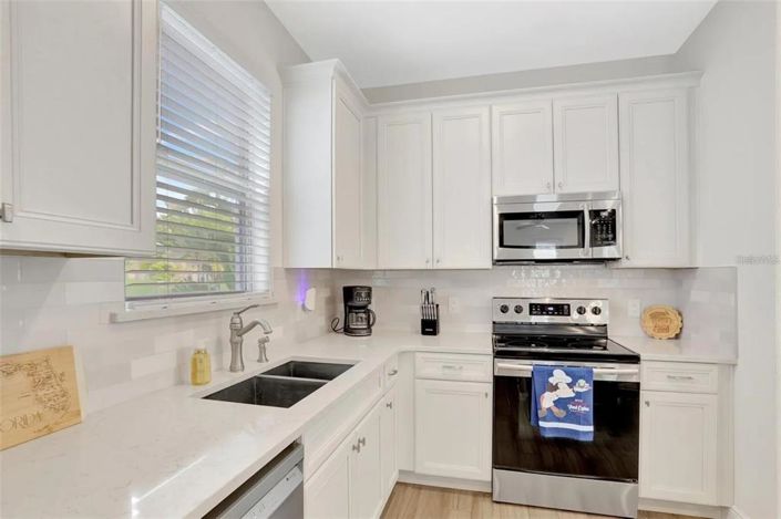 Image No.9-4 Bed House for sale