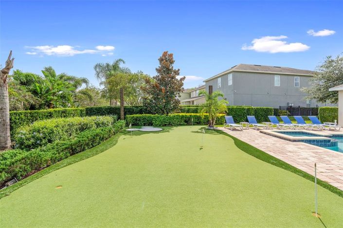 Image No.10-8 Bed House for sale