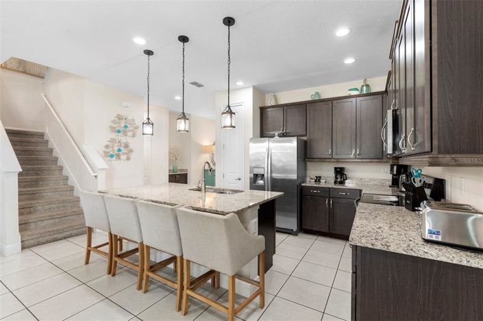 Image No.20-8 Bed House for sale