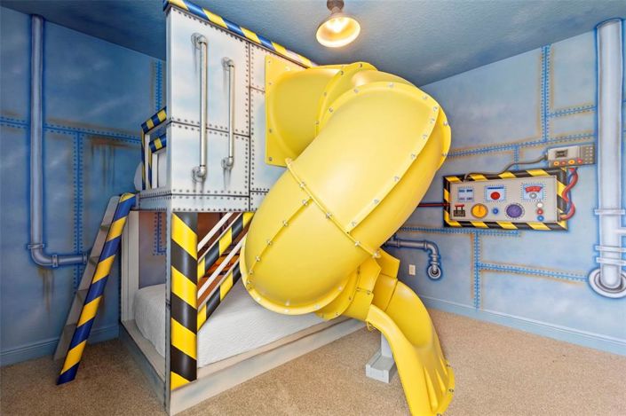 Image No.44-8 Bed House for sale