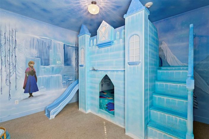 Image No.47-8 Bed House for sale