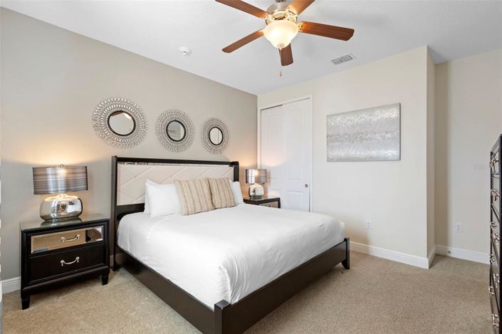 Image No.60-8 Bed House for sale