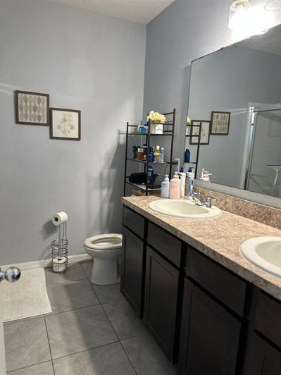 Image No.21-3 Bed Townhouse for sale