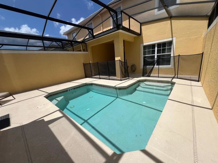 Image No.35-4 Bed Townhouse for sale