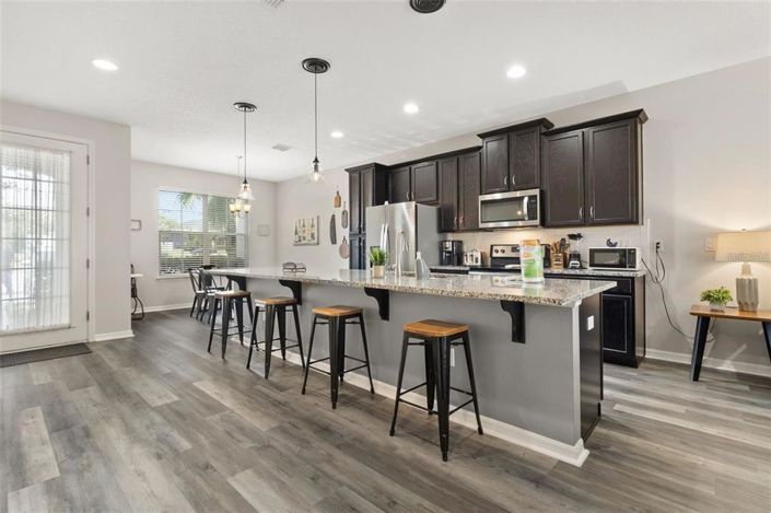 Image No.6-3 Bed Townhouse for sale