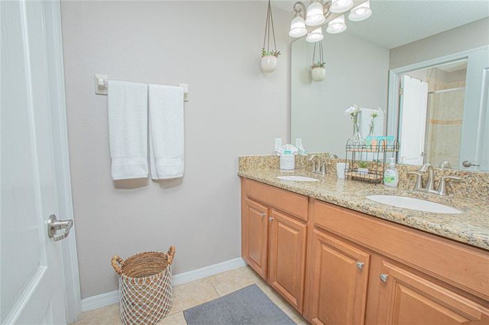 Image No.23-4 Bed Townhouse for sale