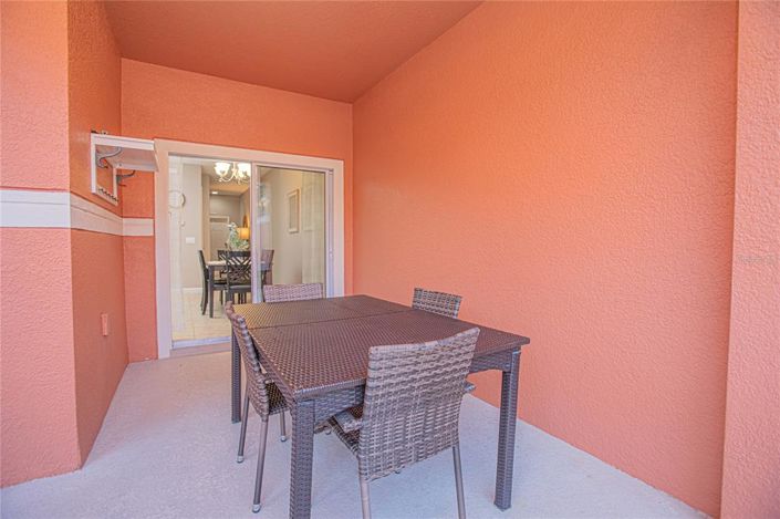 Image No.27-4 Bed Townhouse for sale