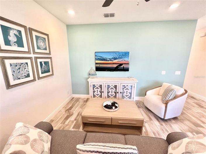 Image No.19-3 Bed Townhouse for sale