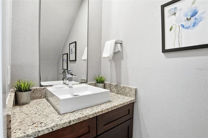 Image No.12-4 Bed Townhouse for sale