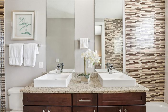 Image No.15-4 Bed Townhouse for sale