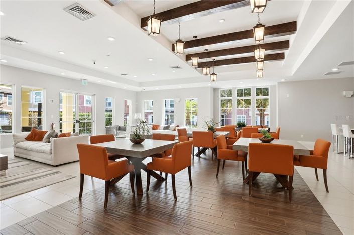 Image No.26-4 Bed Townhouse for sale