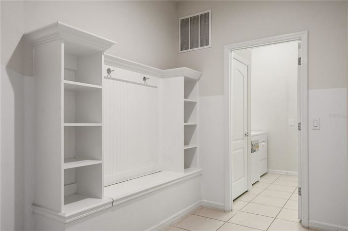 Image No.44-8 Bed House for sale