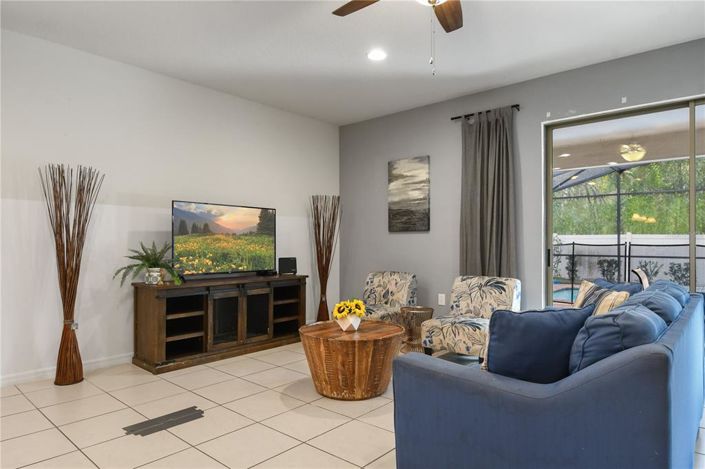 Image No.8-Propriété de 8 chambres à vendre à Kissimmee