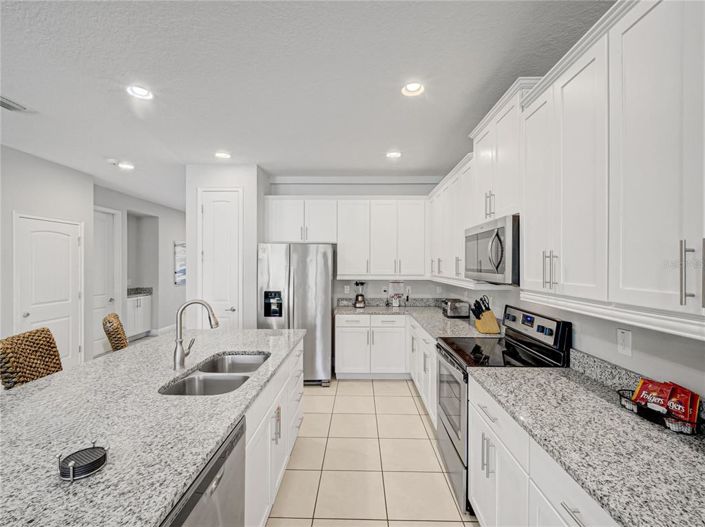 Image No.13-8 Bed House for sale