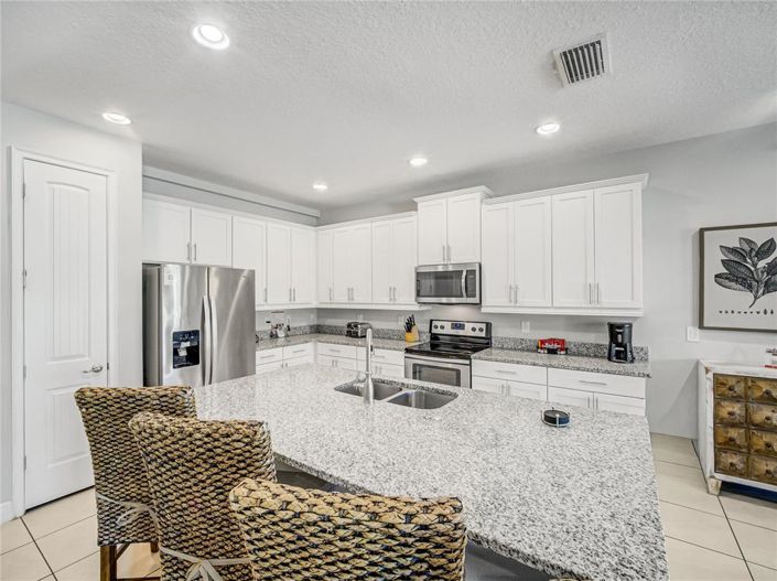 Image No.14-8 Bed House for sale