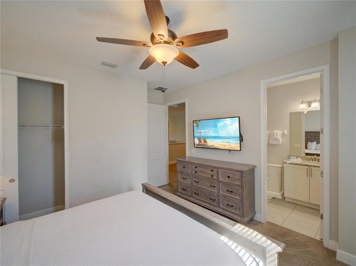 Image No.44-8 Bed House for sale