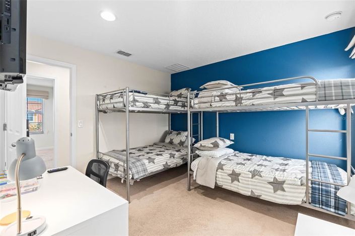 Image No.13-2 Bed Townhouse for sale