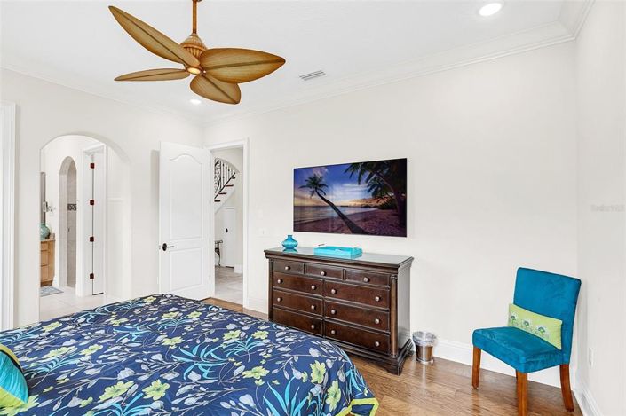 Image No.20-5 Bed House for sale