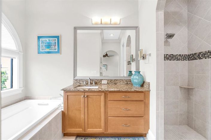 Image No.21-5 Bed House for sale