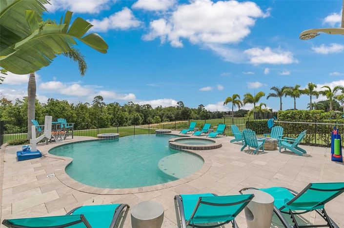 Image No.4-5 Bed House for sale