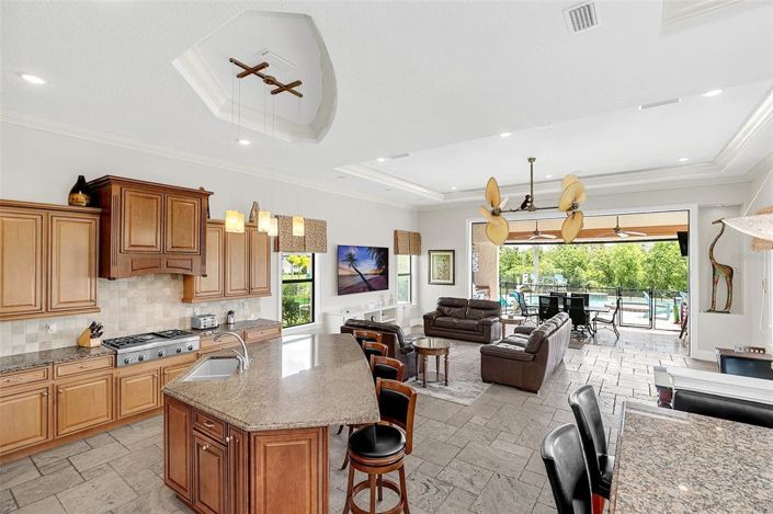 Image No.5-5 Bed House for sale