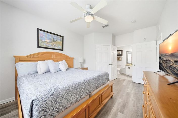 Image No.18-2 Bed Apartment for sale