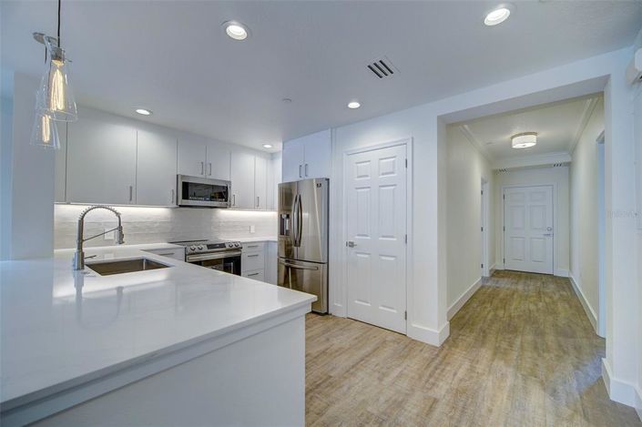 Image No.18-3 Bed Apartment for sale