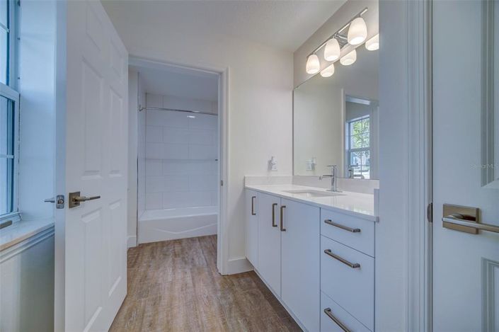 Image No.30-3 Bed Apartment for sale